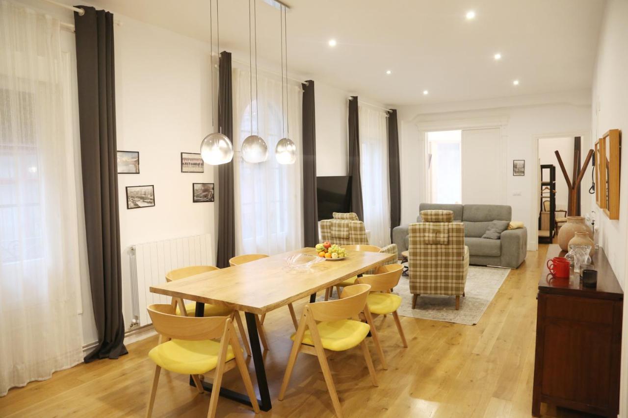 Piso Exclusivo Frente Al Casco Viejo Con Parking Gratis Apartment Bilbao Ngoại thất bức ảnh