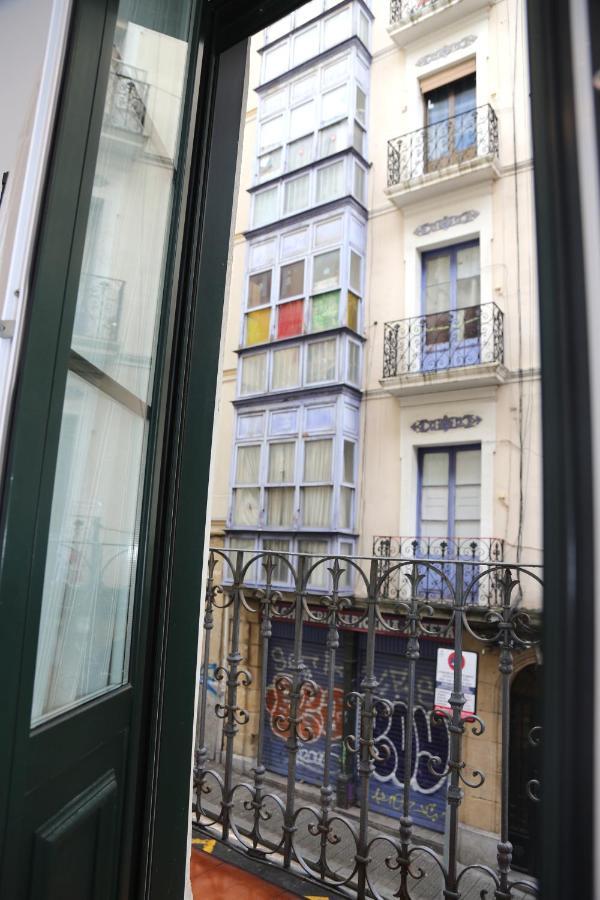 Piso Exclusivo Frente Al Casco Viejo Con Parking Gratis Apartment Bilbao Ngoại thất bức ảnh
